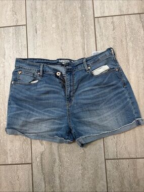 Denizen from Levi's Women's Medium Blue Denim Roll-Hem Shorts